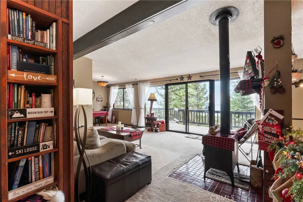 1944 Willow, Running Springs, California 92382 home-pic-14