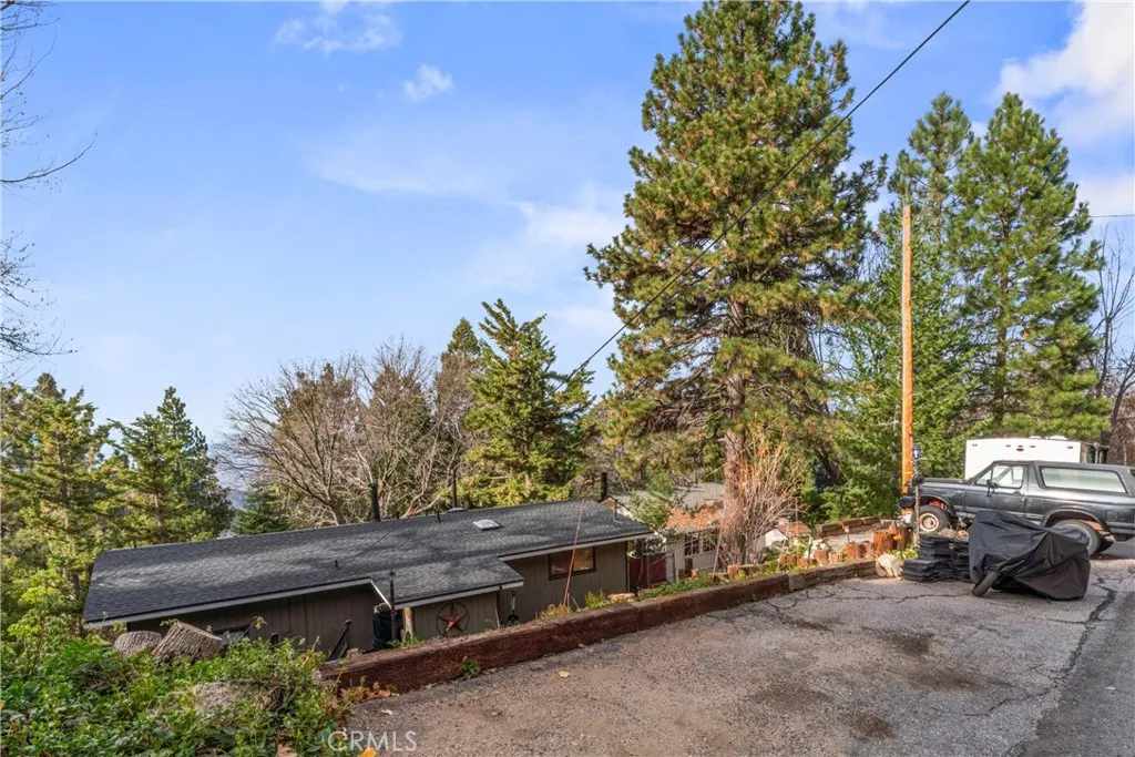 1944 Willow, Running Springs, California 92382 home-pic-40