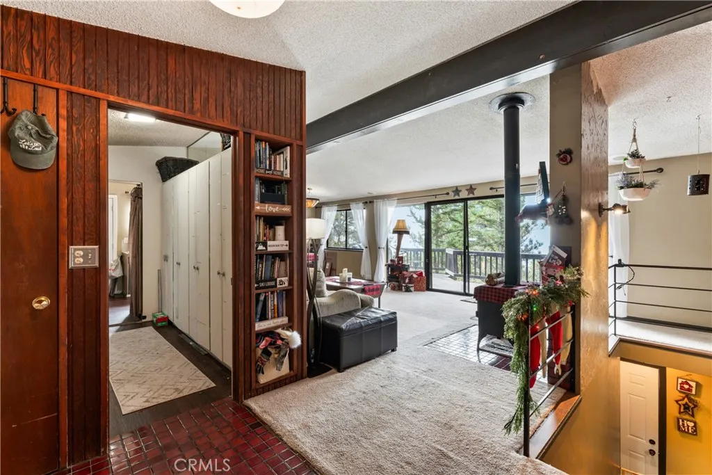 1944 Willow, Running Springs, California 92382 home-pic-13