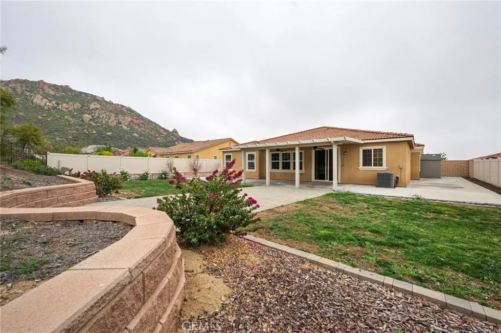 24874 Olive Hill, Moreno Valley, California 92557 home-pic-19