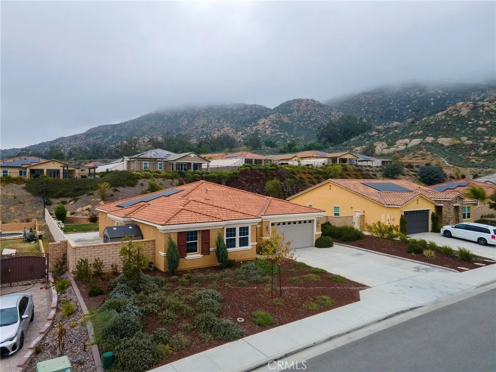 24874 Olive Hill, Moreno Valley, California 92557 home-pic-3