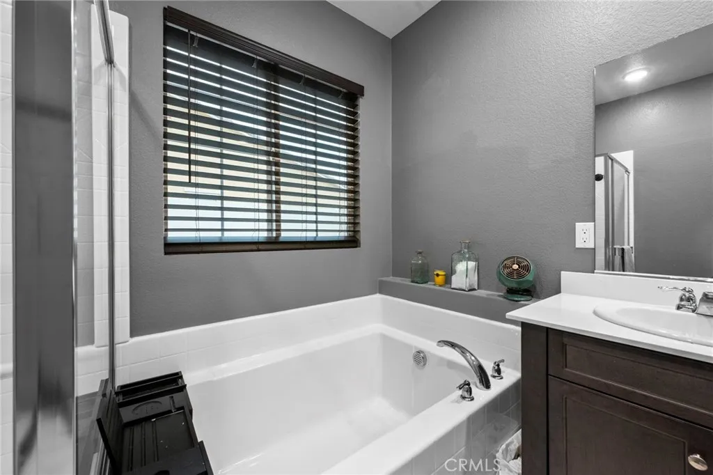 24874 Olive Hill, Moreno Valley, California 92557 home-pic-15