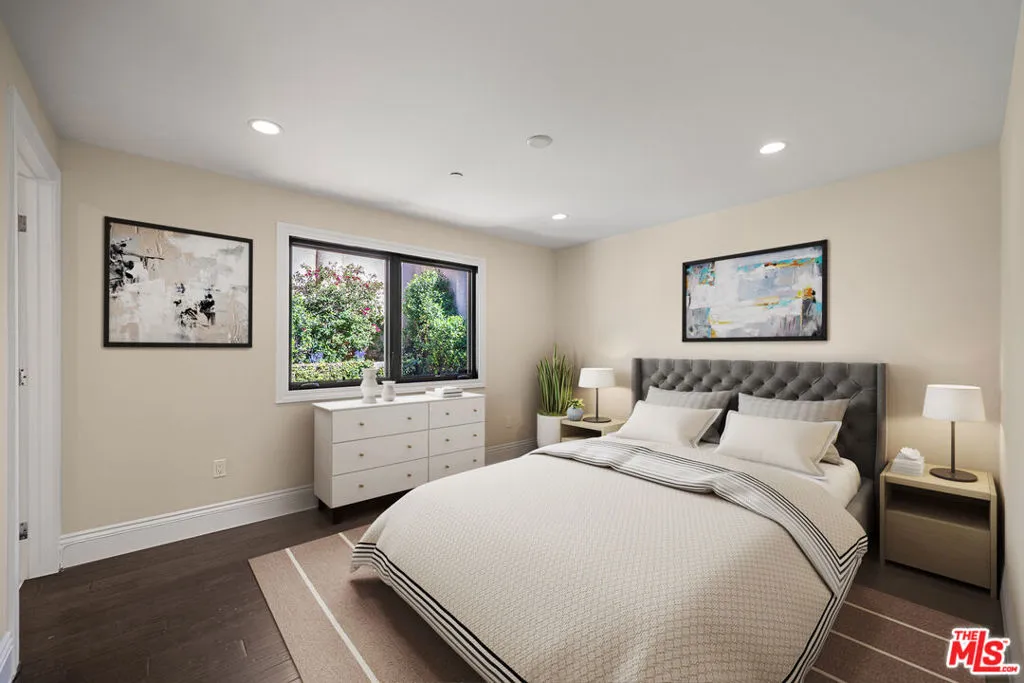 6477 Deep Dell Pl, Los Angeles, California 90068 home-pic-19