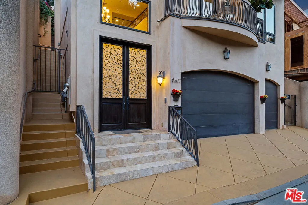 6477 Deep Dell Pl, Los Angeles, California 90068 home-pic-2