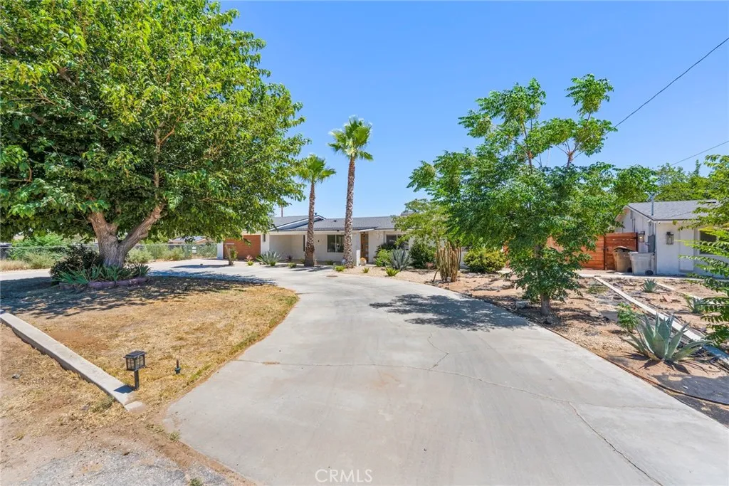 8263 3rd, Hesperia, California 92345 home-pic-4