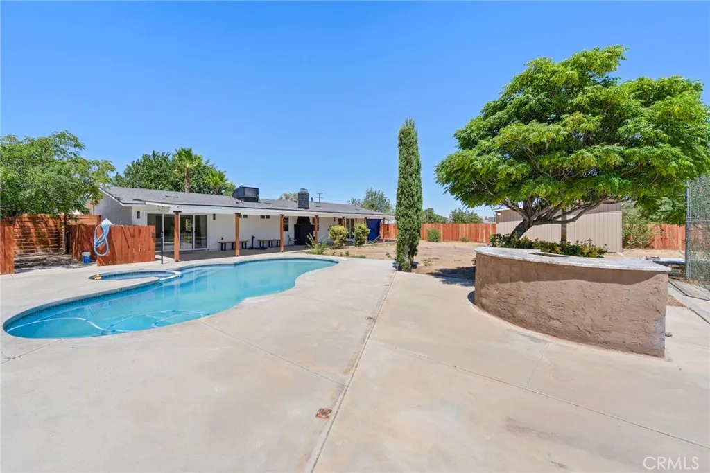 8263 3rd, Hesperia, California 92345 home-pic-37