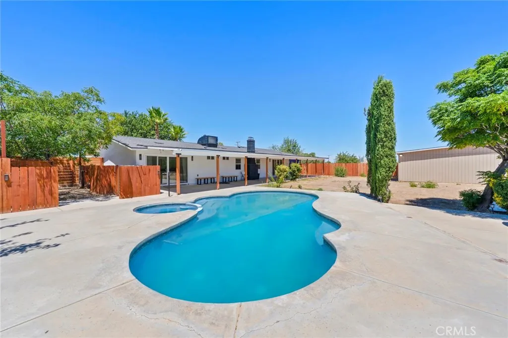 8263 3rd, Hesperia, California 92345 home-pic-33