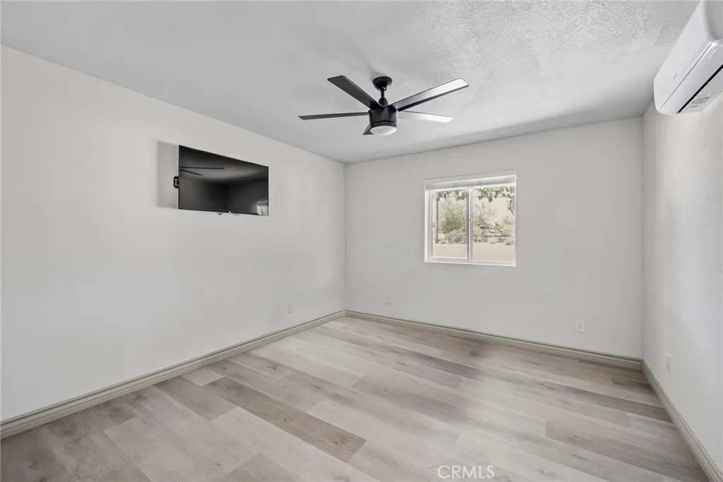 8263 3rd, Hesperia, California 92345 home-pic-51