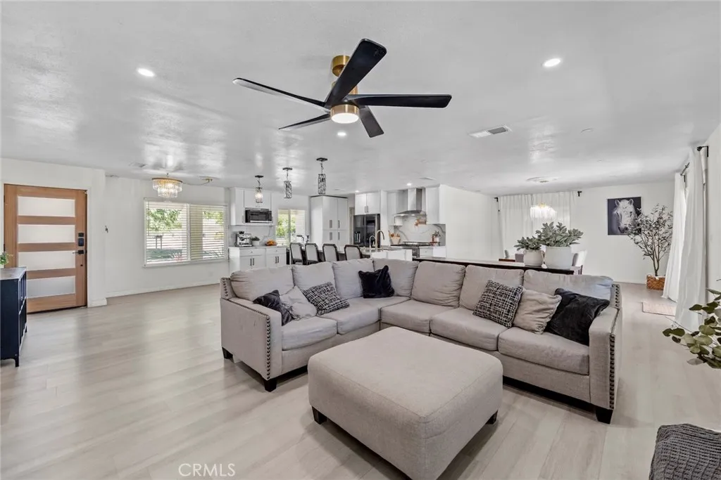 8263 3rd, Hesperia, California 92345 home-pic-6