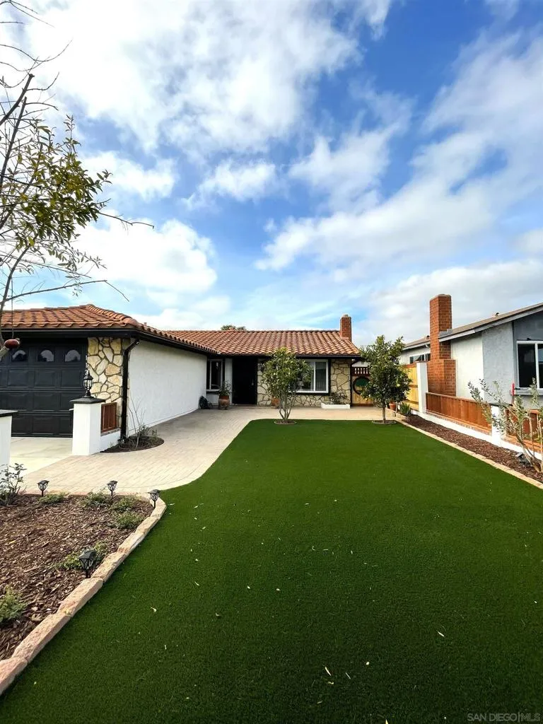11278 Calle Jalapa, San Diego, California 92126 home-pic-2