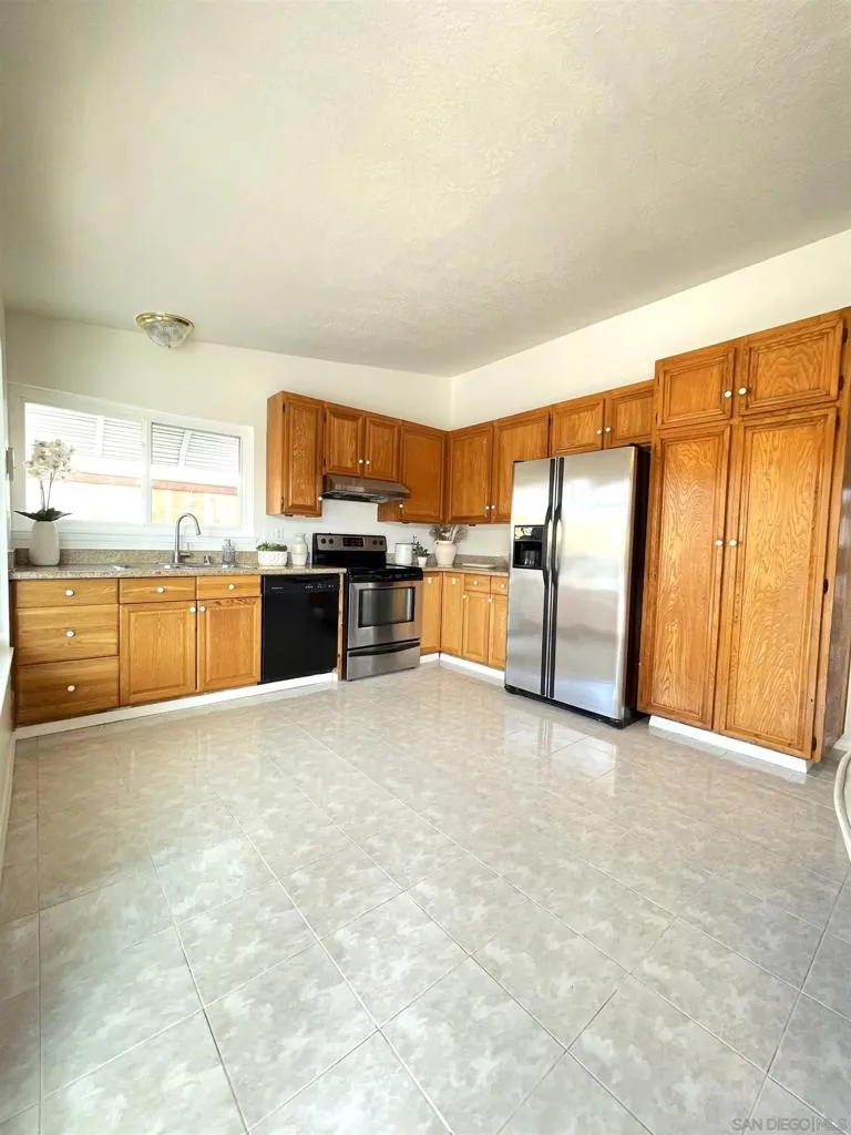 11278 Calle Jalapa, San Diego, California 92126 home-pic-13