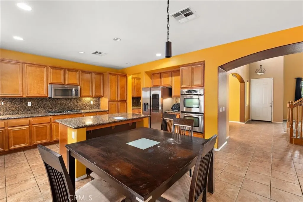 1739 Georgetown, San Jacinto, California 92582 home-pic-9