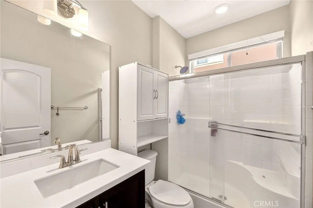 36696 Pavic Court, Lake Elsinore, California 92532 home-pic-20