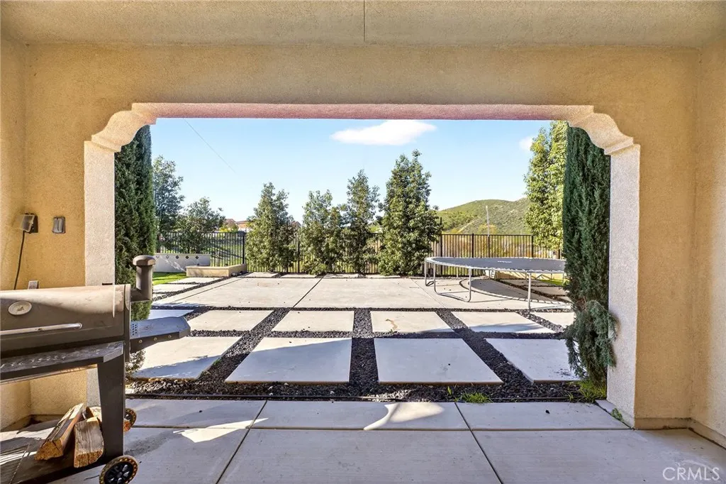 36696 Pavic Court, Lake Elsinore, California 92532 home-pic-42
