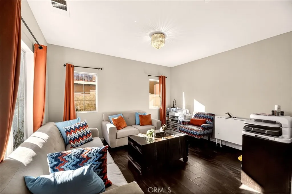36696 Pavic Court, Lake Elsinore, California 92532 home-pic-7