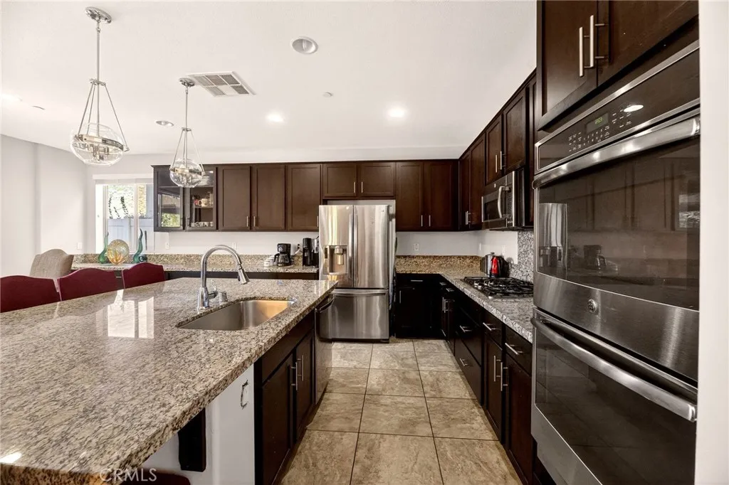 36696 Pavic Court, Lake Elsinore, California 92532 home-pic-16