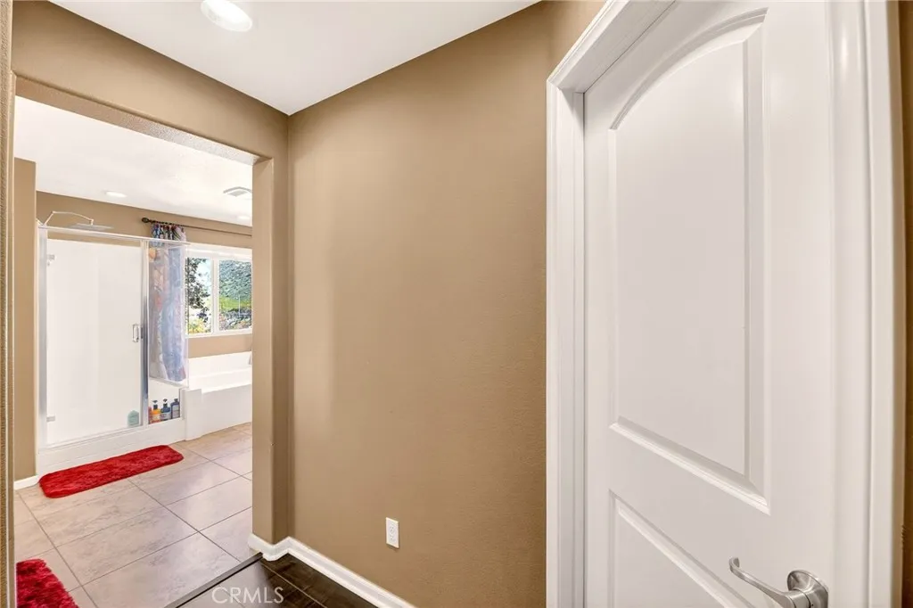 36696 Pavic Court, Lake Elsinore, California 92532 home-pic-32