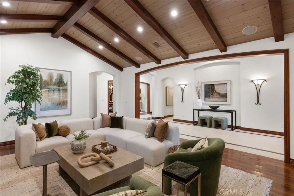 17420 Tarzana, Encino, California 91316 home-pic-9