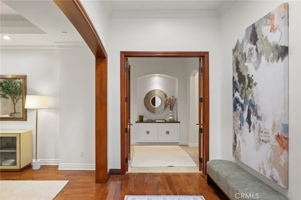 17420 Tarzana, Encino, California 91316 home-pic-26