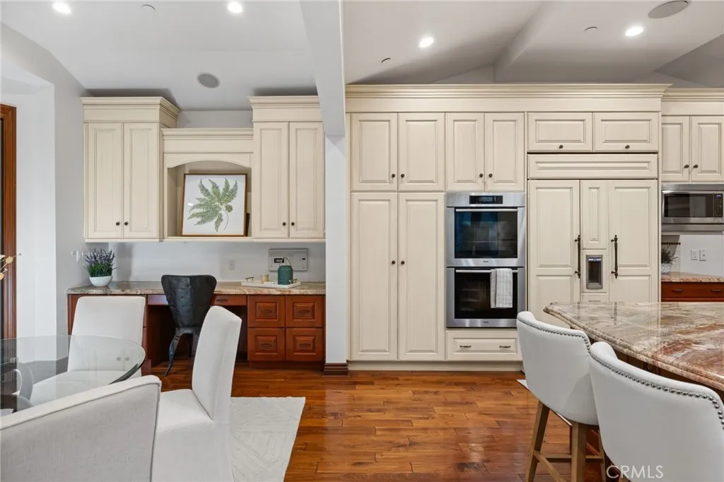 17420 Tarzana, Encino, California 91316 home-pic-14