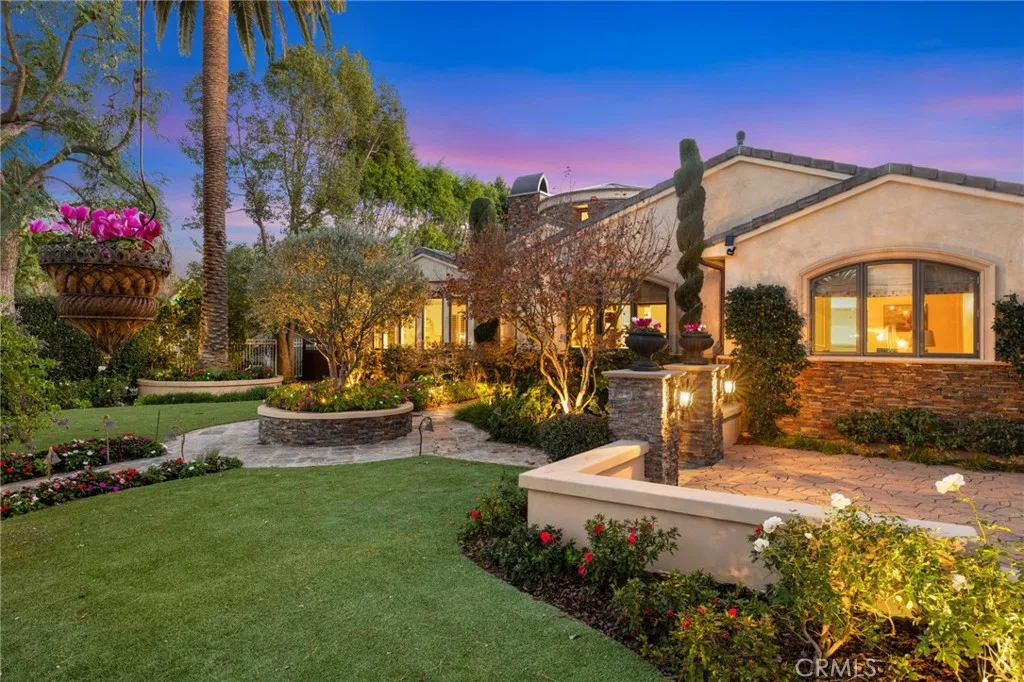 17420 Tarzana, Encino, California 91316 home-pic-1