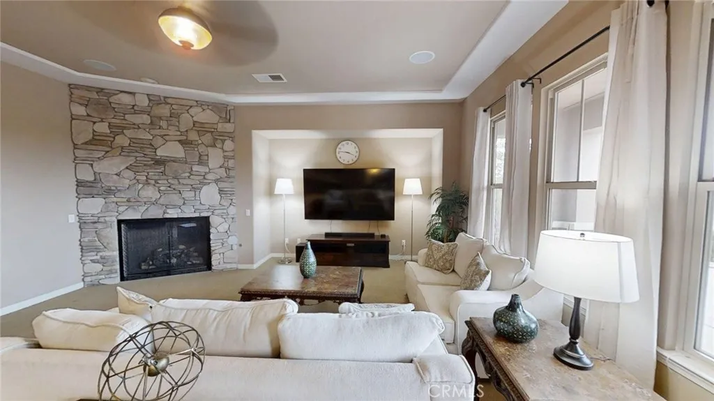 16718 Catalonia Drive, Riverside, California 92504 home-pic-12