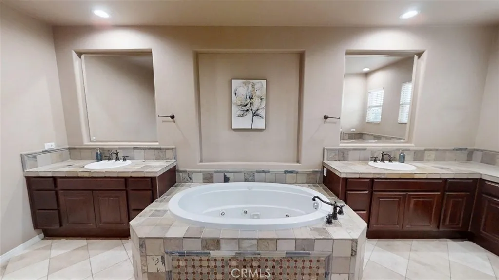 16718 Catalonia Drive, Riverside, California 92504 home-pic-26