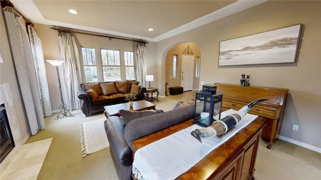 16718 Catalonia Drive, Riverside, California 92504 home-pic-6