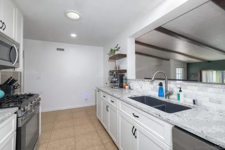 828 Waterloo Ave, El Cajon, California 92019
