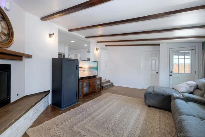 828 Waterloo Ave, El Cajon, California 92019