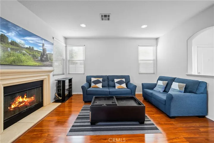 9352 Condor Court, Pacoima, California 91331