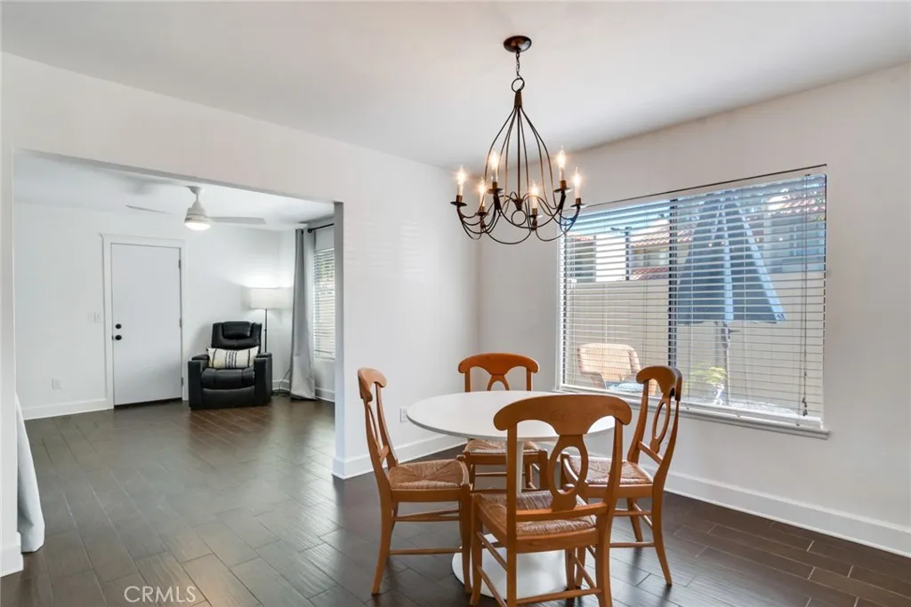 1517 Camelot, Corona, California 92882 home-pic-10