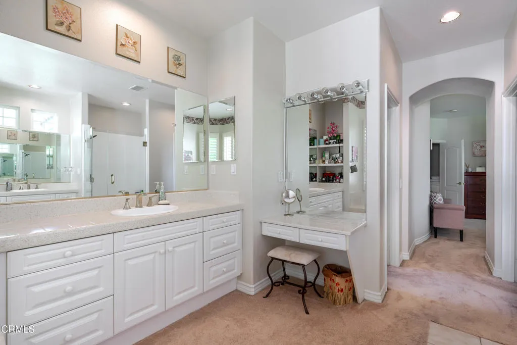 3751 N Hollingsworth Road, Altadena, California 91001 home-pic-27