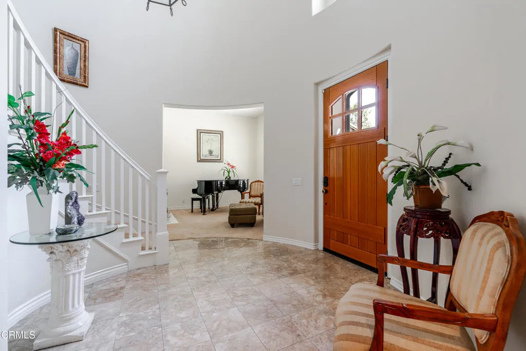3751 N Hollingsworth Road, Altadena, California 91001 home-pic-6