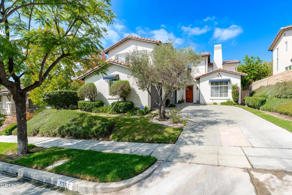 3751 N Hollingsworth Road, Altadena, California 91001 home-pic-1