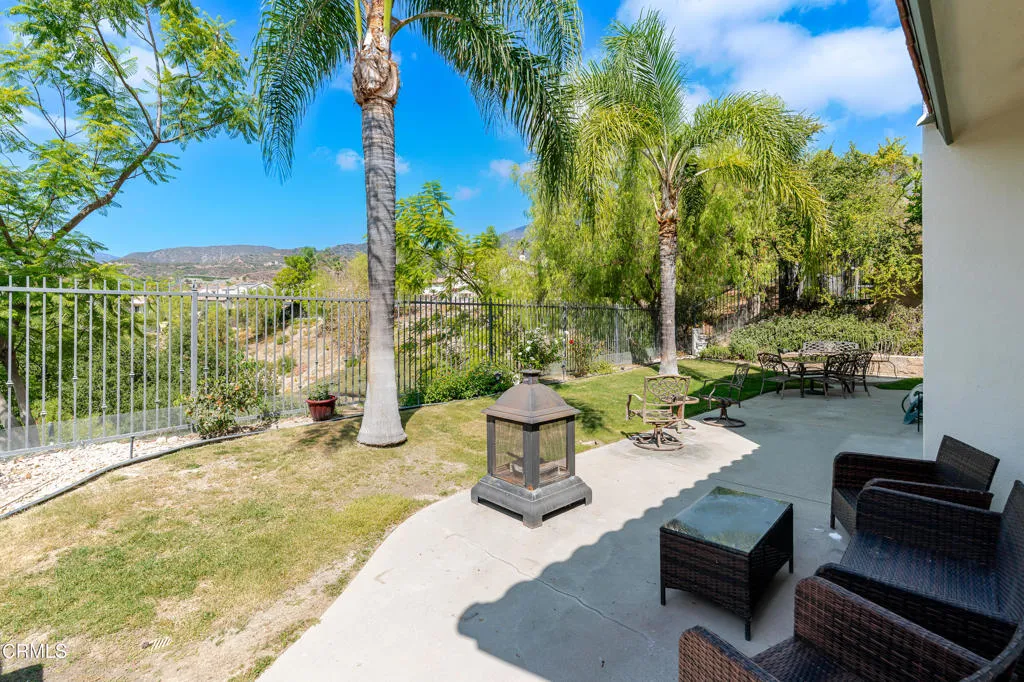 3751 N Hollingsworth Road, Altadena, California 91001 home-pic-39