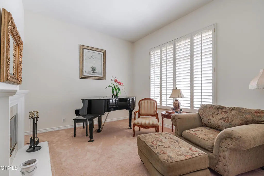 3751 N Hollingsworth Road, Altadena, California 91001 home-pic-7
