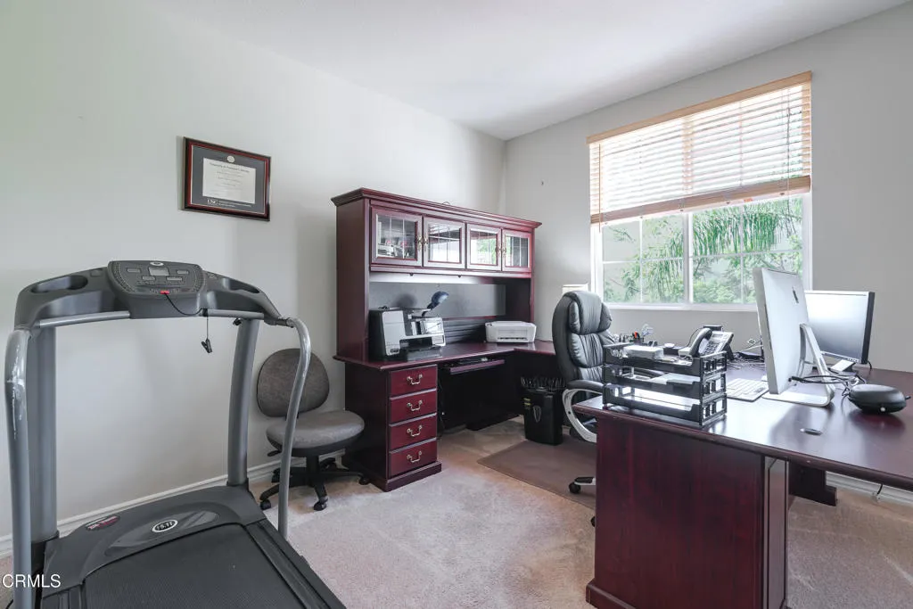3751 N Hollingsworth Road, Altadena, California 91001 home-pic-29