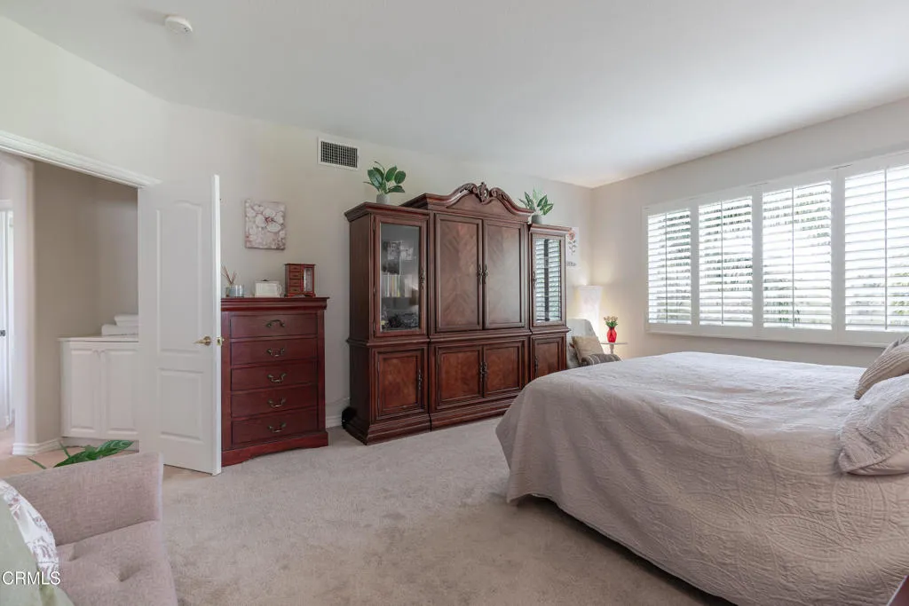 3751 N Hollingsworth Road, Altadena, California 91001 home-pic-23