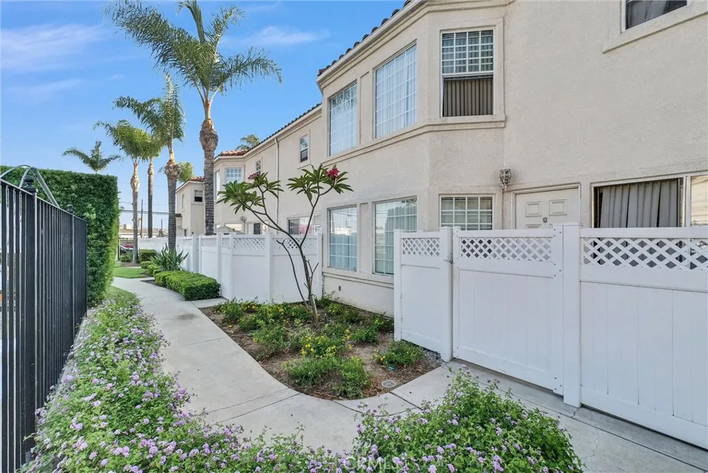 19555 E Cypress Street P, Covina, California 91724 home-pic-2