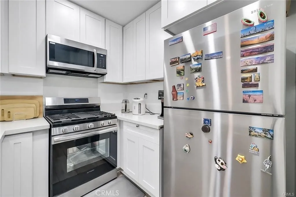 19555 E Cypress Street P, Covina, California 91724 home-pic-11