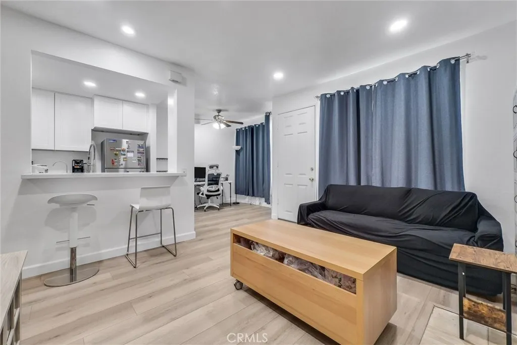 19555 E Cypress Street P, Covina, California 91724 home-pic-6