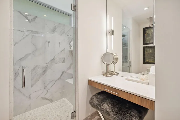 Guest suite bathroom