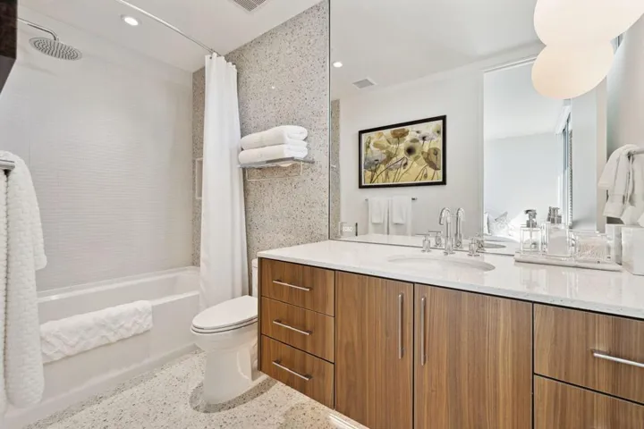 Guest suite bathroom