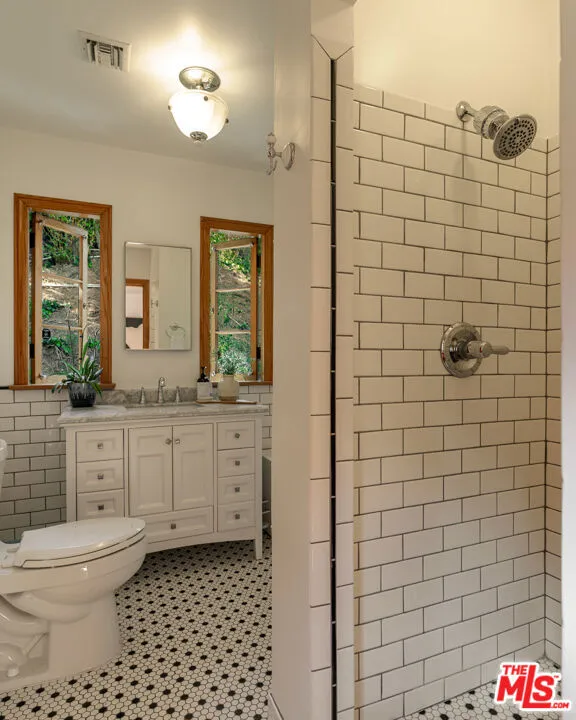 3105 Ledgewood Drive, Los Angeles, California 90068 home-pic-31