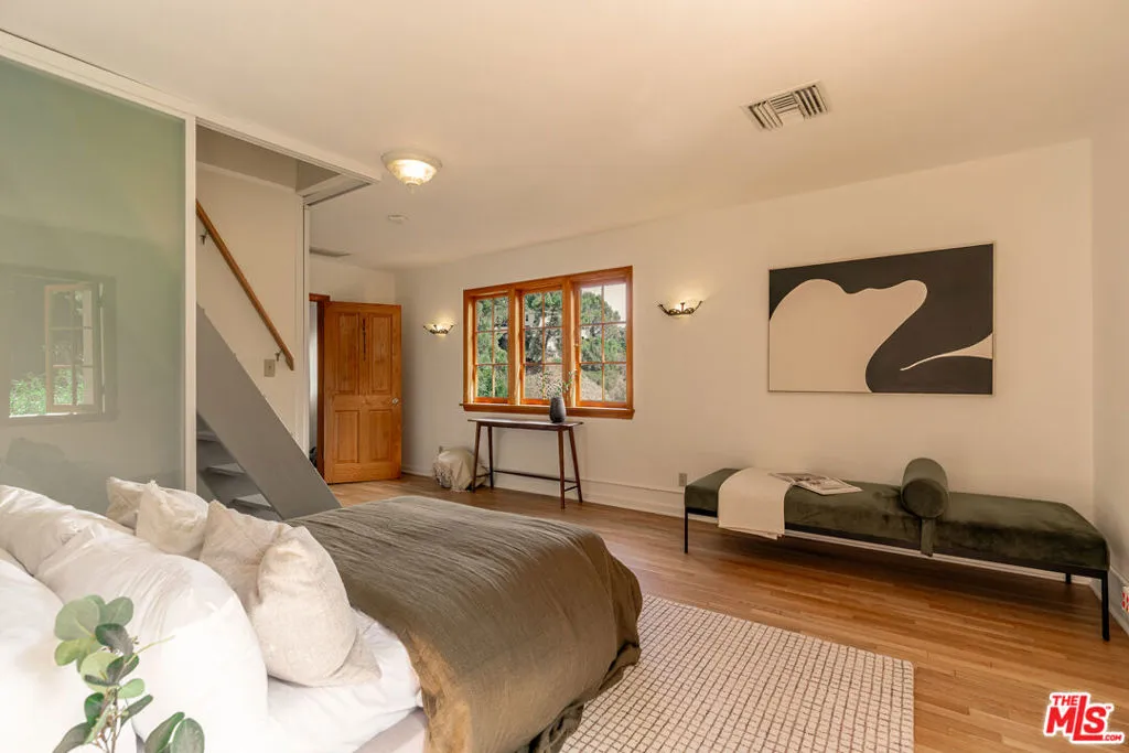 3105 Ledgewood Drive, Los Angeles, California 90068 home-pic-30