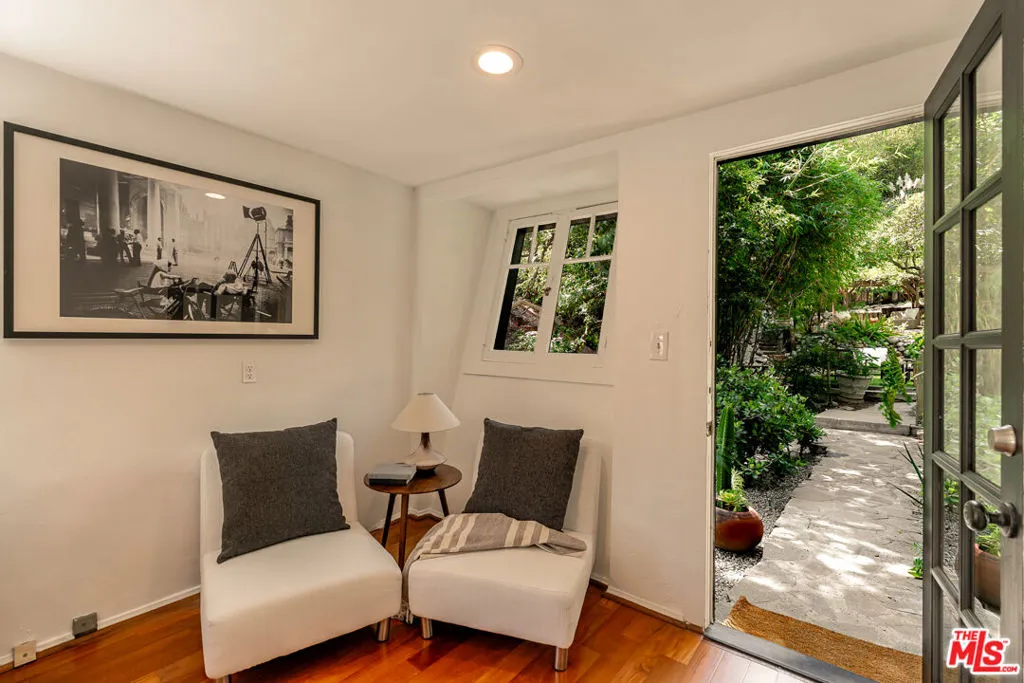 3105 Ledgewood Drive, Los Angeles, California 90068 home-pic-40