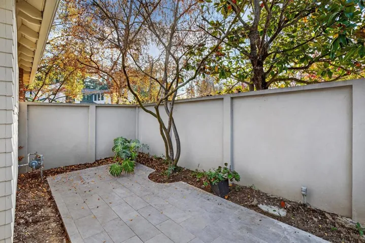 860 Monte Rosa Drive, Menlo Park, California 94025