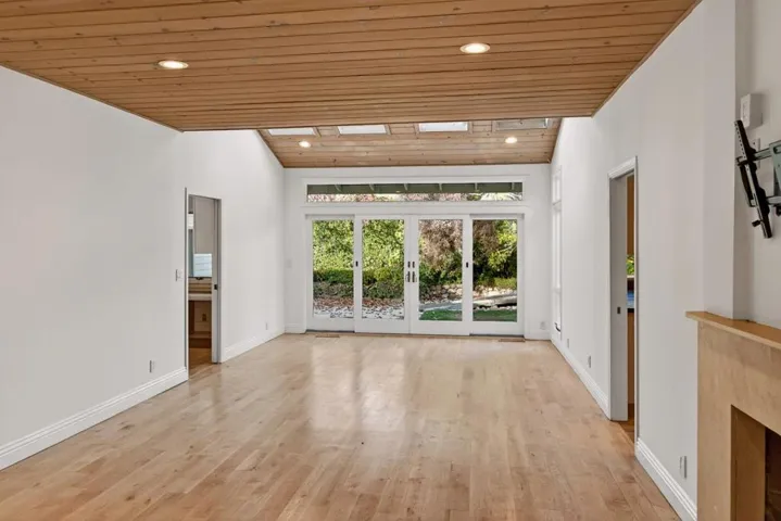 860 Monte Rosa Drive, Menlo Park, California 94025