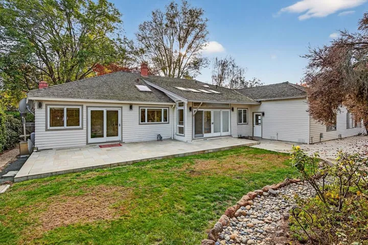 860 Monte Rosa Drive, Menlo Park, California 94025